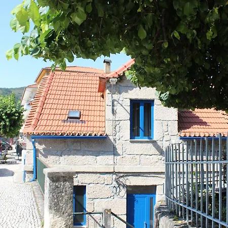 Casa Da Carreira De Apartment Loriga